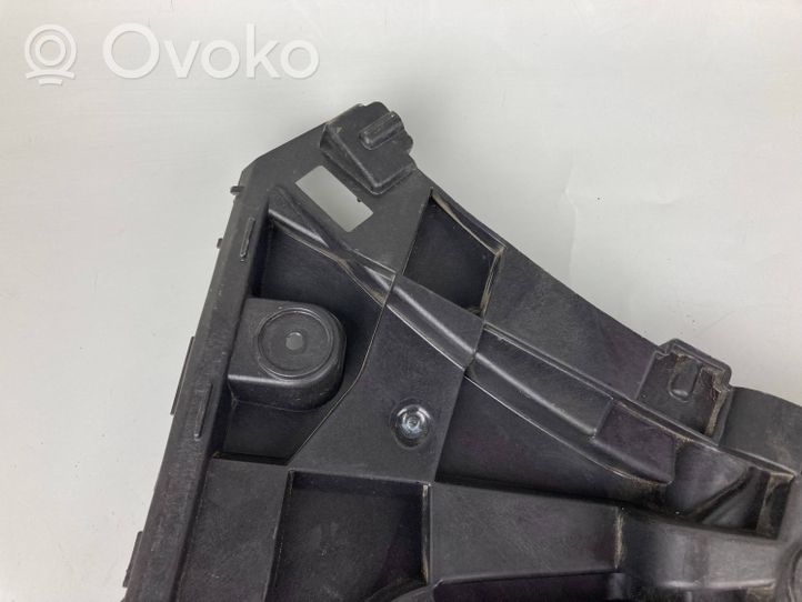 Audi Q3 8U Support de pare-chocs arrière 8U0807453