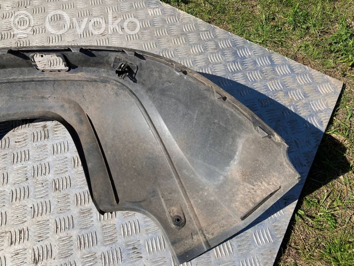 Audi Q3 8U Takapuskurin alaosan lista 8U0807521