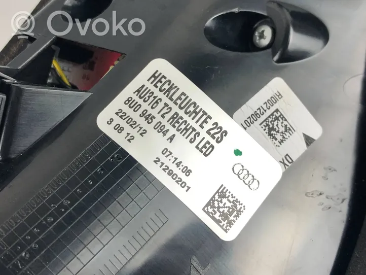 Audi Q3 8U Aizmugurējais lukturis virsbūvē 8U0945094A