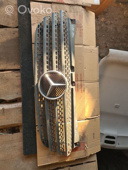 Mercedes-Benz Vito Viano W639 Front bumper upper radiator grill 