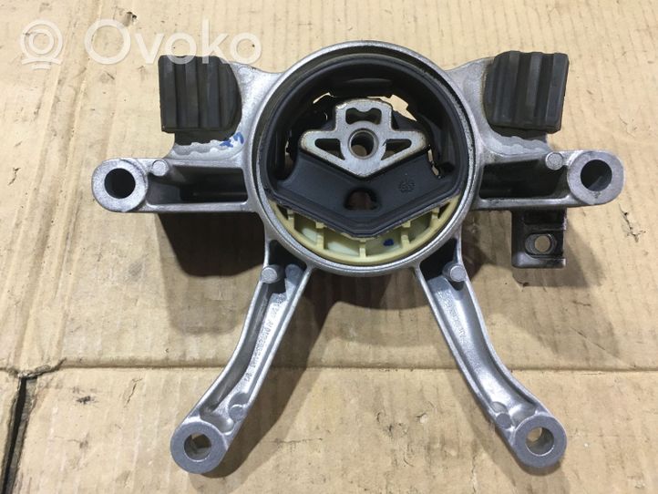 BMW 5 G30 G31 Supporto di montaggio scatola del cambio 6862577