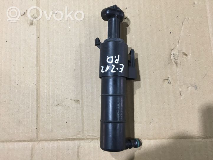 Mercedes-Benz E W212 Ugello a spruzzo lavavetri per faro A2128600047