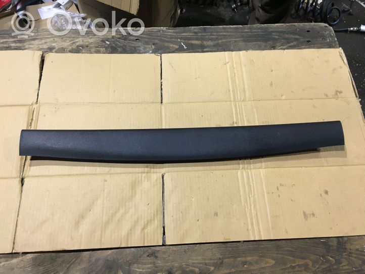 KIA Sorento Rivestimento superiore del portellone posteriore/bagagliaio 81760C5000