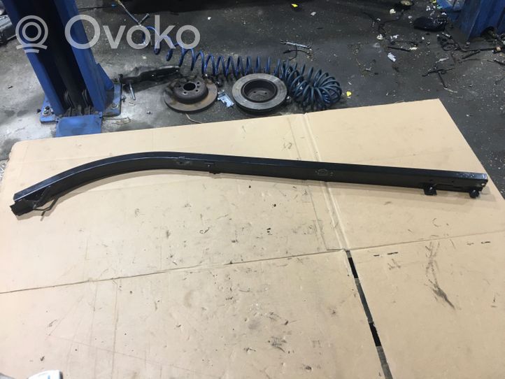 Mercedes-Benz Vito Viano W447 Rail de porte coulissante A4477600241