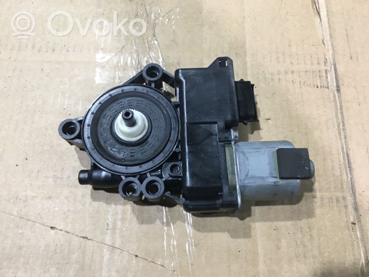 Hyundai i40 Fensterhebermotor Tür hinten 834503Z010