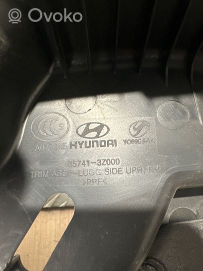 Hyundai i40 Tavaratilan sivuverhoilu 857413Z000