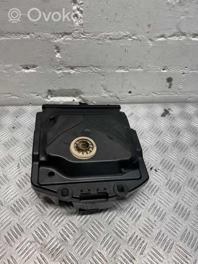 BMW 5 GT F07 Enceinte subwoofer 9225831