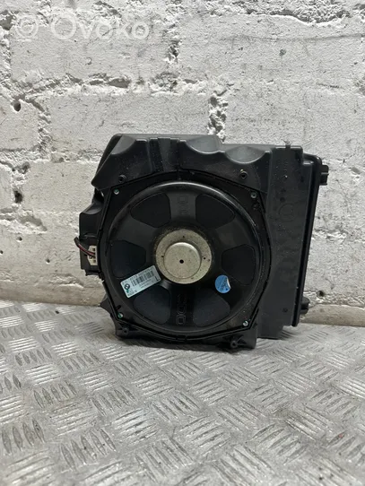 BMW 5 GT F07 Subwoofer-bassokaiutin 9227475