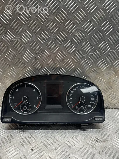 Volkswagen Touran II Compteur de vitesse tableau de bord 1T0920875J