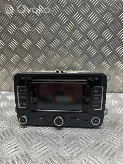 Volkswagen Touran II Radio/CD/DVD/GPS-pääyksikkö 3c8035279F