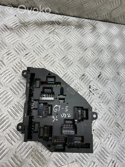 BMW 5 GT F07 Module de fusibles 9210857