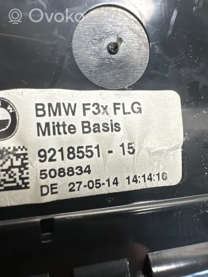 BMW 3 F30 F35 F31 Griglia di ventilazione centrale cruscotto 9218551