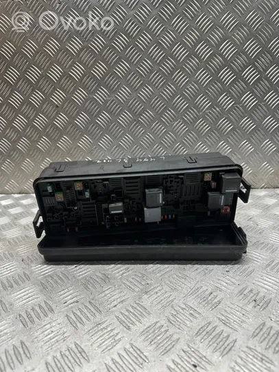 Land Rover Range Rover Sport L494 Module de fusibles 14A073AB