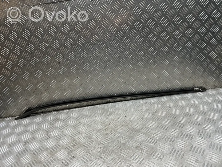 Opel Astra K Listwa szyby czołowej / przedniej 39041883