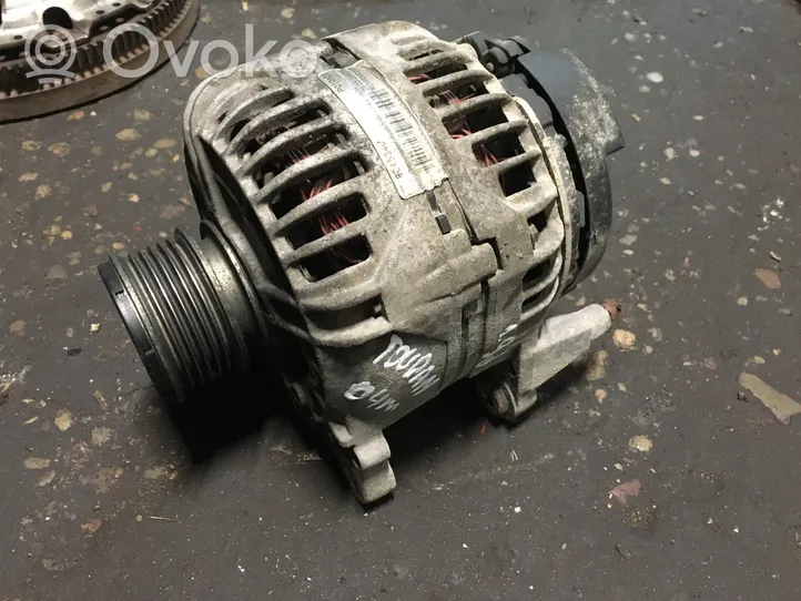 Volkswagen Touran I Alternator 06F903023F