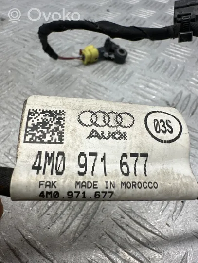 Audi Q7 4M Sensore d’urto/d'impatto apertura airbag 4M0971677