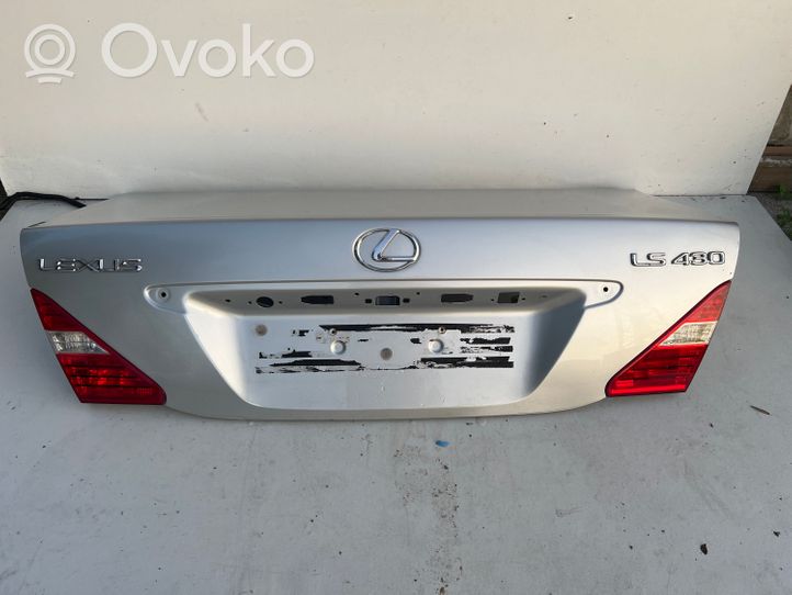 Lexus LS 430 Takaluukun/tavaratilan kansi 