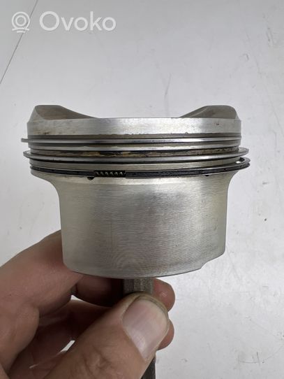 Audi S5 Piston avec bielle 079107065BC