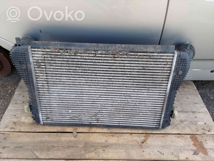 Volkswagen Jetta V Interkūlera radiators 1K0145803AN