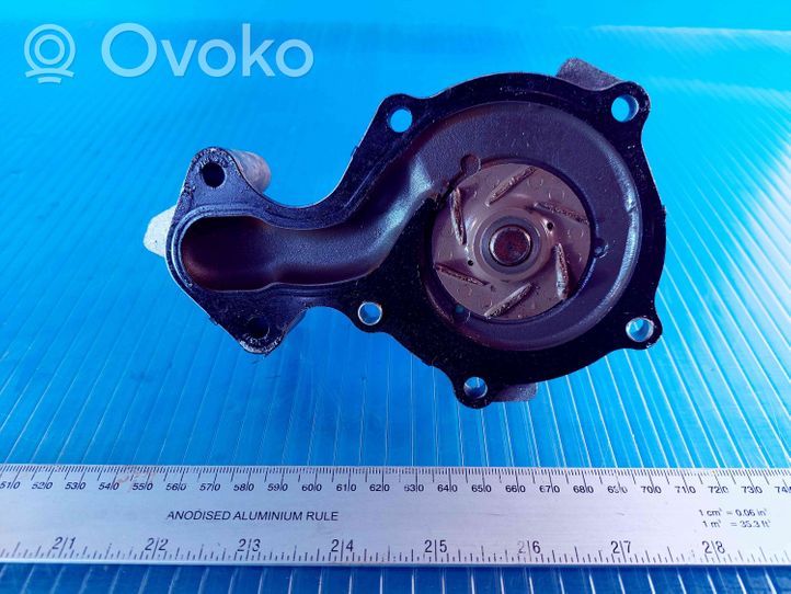 Ford Focus Pompe de circulation d'eau CM5G8501FE