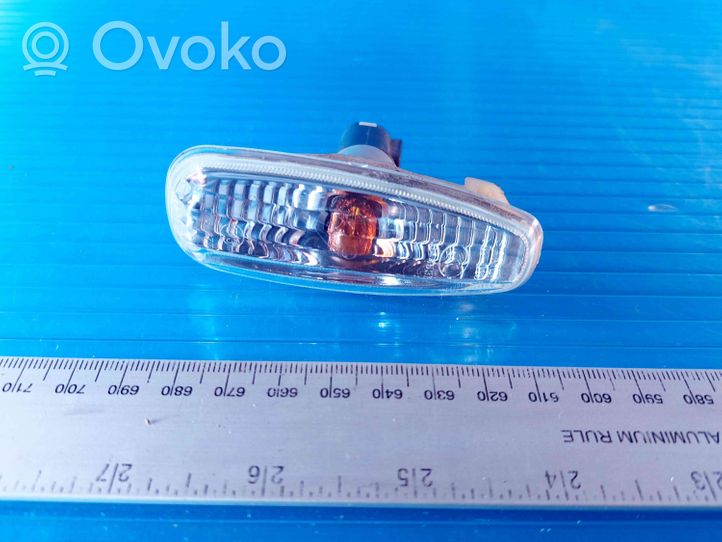 Hyundai i30 Front fender indicator light 923033L1