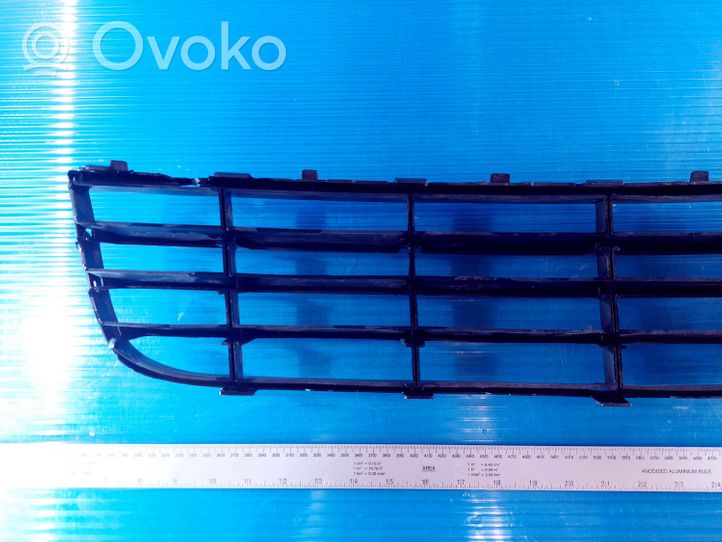 Volkswagen Jetta V Front bumper lower grill 1K0853677C