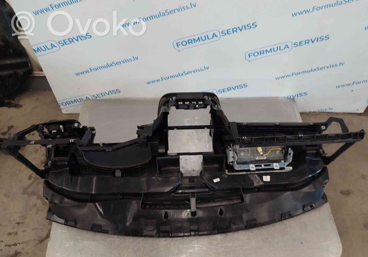 Volkswagen Jetta V Dashboard 1K1858295