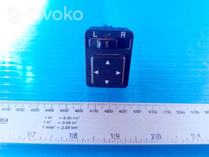 Toyota Avensis T220 Wing mirror switch 8487005020