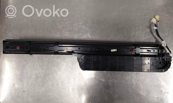 Toyota Sienna XL40 IV Rail de guidage du siège arrière 8219408190