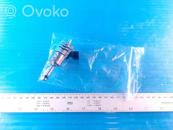 Toyota Sienna XL40 IV Injecteur de carburant 23250F0010