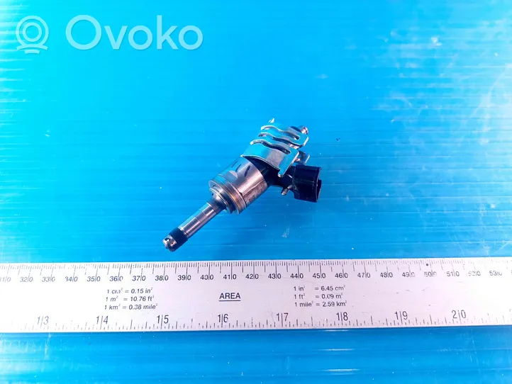 Toyota Sienna XL40 IV Injecteur de carburant 23250F0010