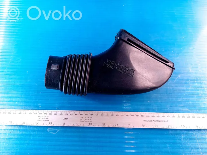 Ford Focus Salono oro latakas (-ai) PFD99327A