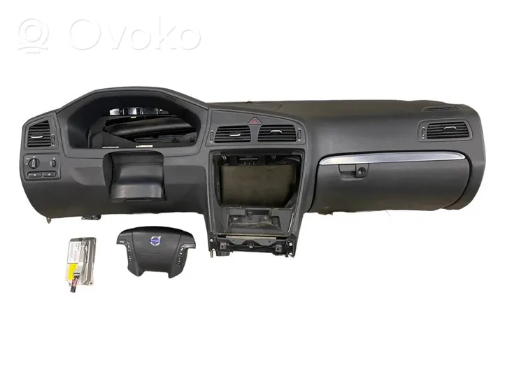 Volvo V70 Airbag-Set mit Verkleidung 9177707