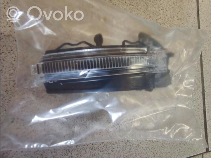 Audi Q8 Mirror indicator light 4M8949102