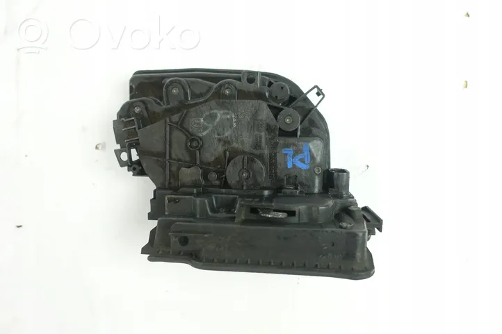 BMW 2 F46 Etuoven lukko 0041889