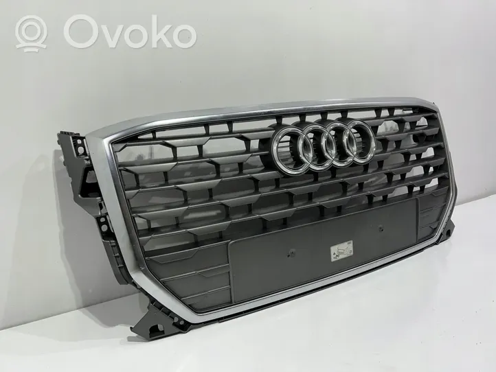 Audi Q2 - Maskownica / Grill / Atrapa górna chłodnicy 81A853651