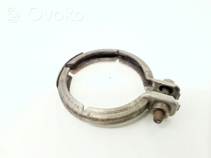 Mercedes-Benz B W245 Muffler pipe connector clamp 