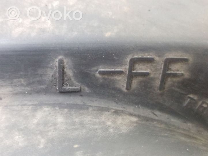 Toyota Avensis T250 Vairo traukės apsauga (guminė) 4526805020