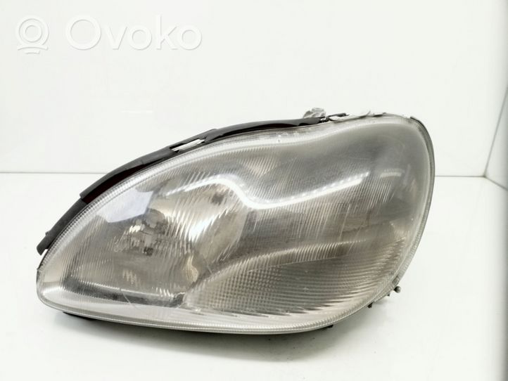 Mercedes-Benz S W220 Lampa przednia A2208200761