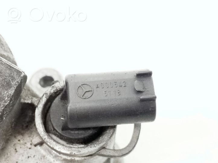 Mercedes-Benz S W220 Termostat / Obudowa termostatu A6112031175