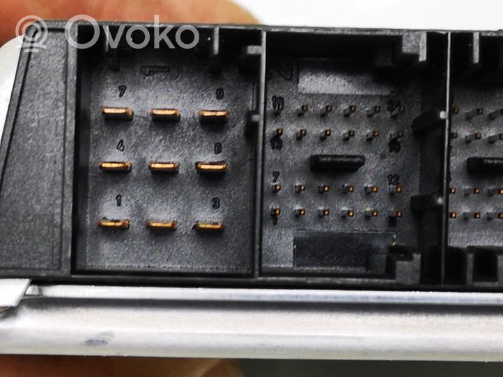 Audi A4 S4 B5 8D Sterownik / Moduł ECU 8D0907401A