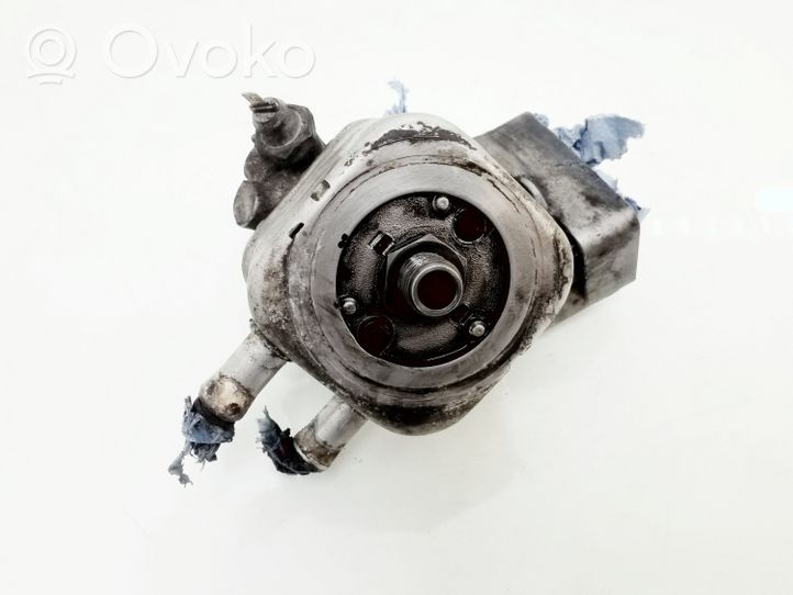 Volkswagen PASSAT B5 Supporto di montaggio del filtro dell’olio 050115417