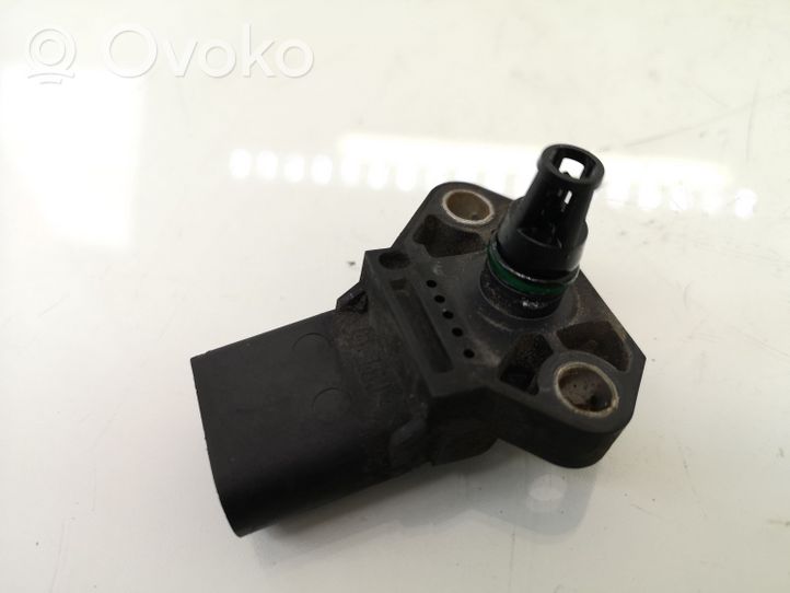 Volkswagen PASSAT B6 Intake air temperature sensor 038906051C