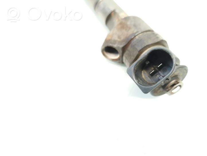 Volkswagen Golf I Fuel injector A6400700787