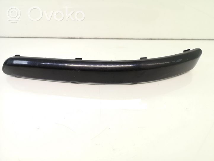 Volkswagen Polo IV 9N3 Modanatura separatore del paraurti anteriore 6Q0807717A