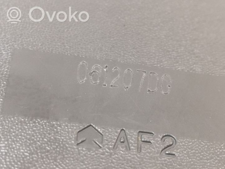 Toyota Auris 150 Klamra przedniego pasa bezpieczeństwa 061207DG