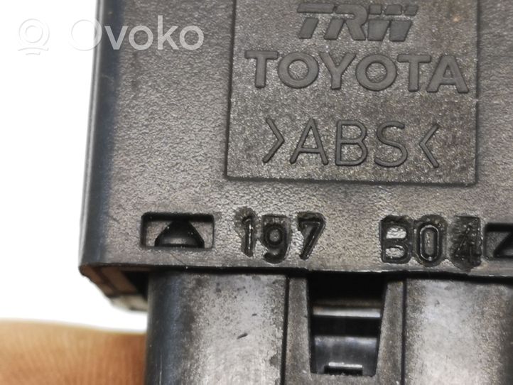 Toyota Corolla Verso E121 Bouton commande réglage hauteur de phares 197B04