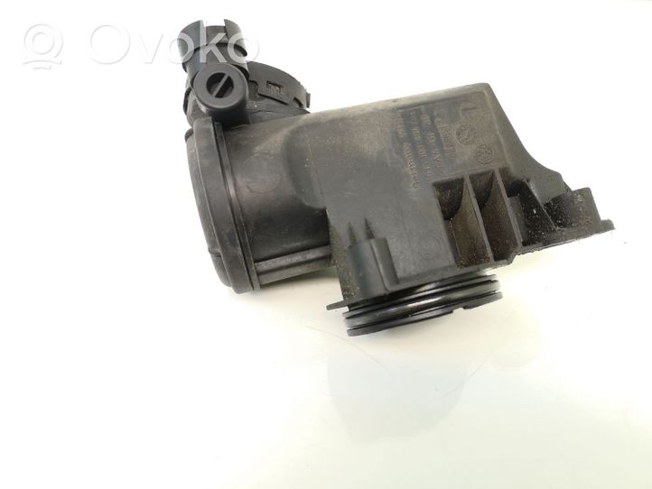 Volkswagen Golf V Separatore dello sfiato dell’olio 036103464AH