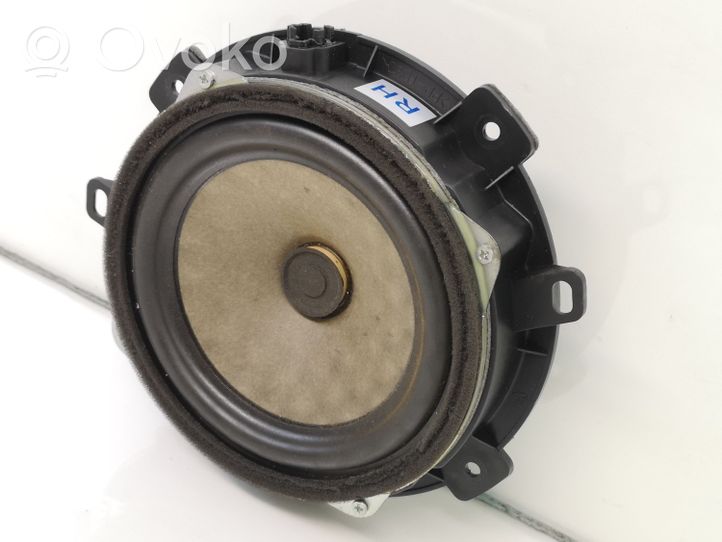 Hyundai H-1, Starex, Satellite Altoparlante portiera anteriore 963304H050