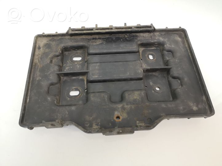 Hyundai H-1, Starex, Satellite Boîte de batterie 371504H100